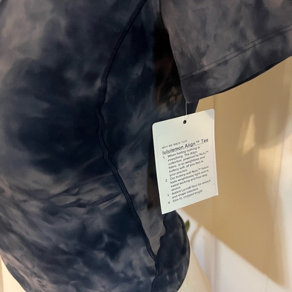 💜lululemon align tee 6 - Picture 2 of 3